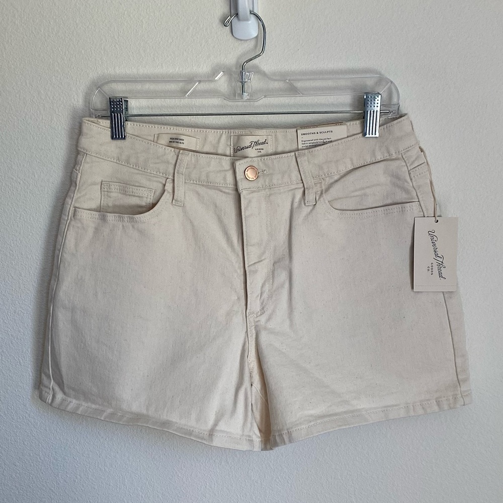 NWT - Universal Thread - Size 10 Womens Shorts